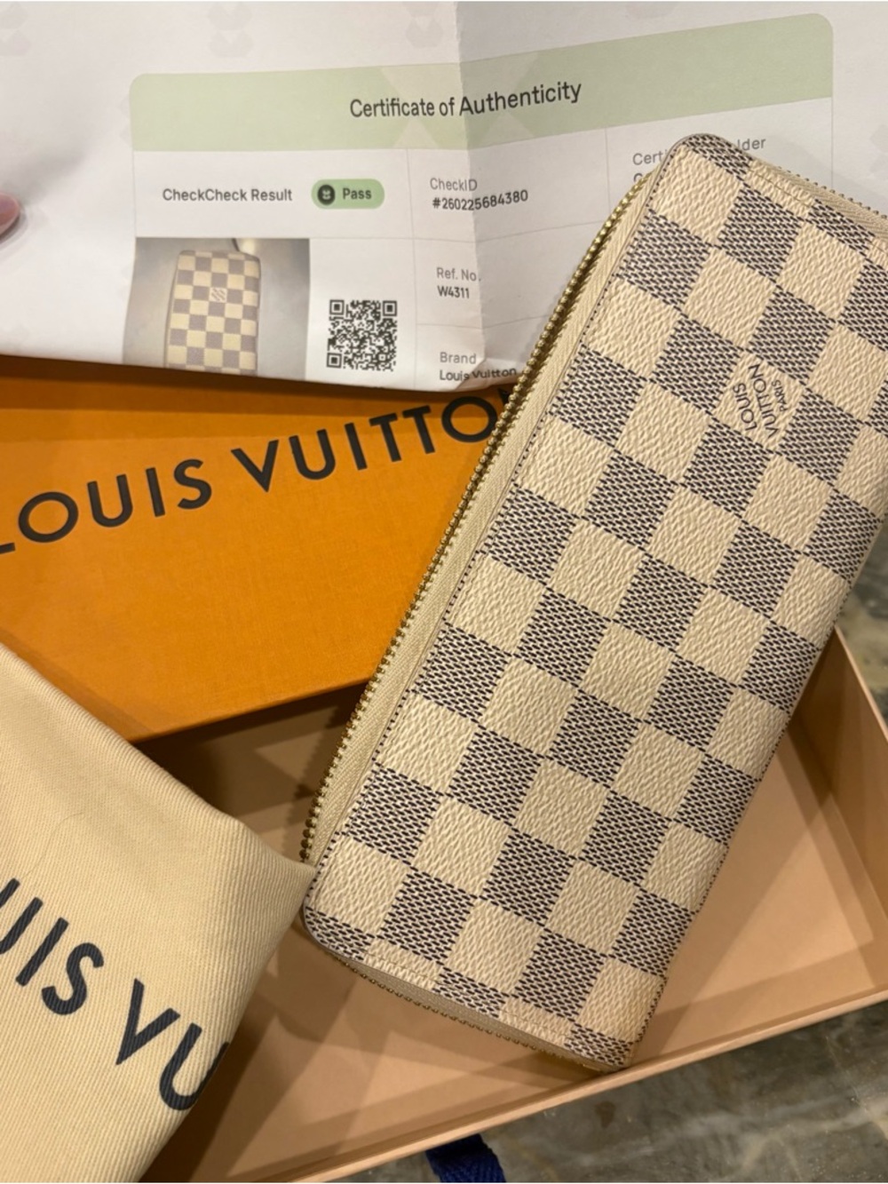 Louis Vuitton Clemence Damier Azur Zippy Wallet in Cream Check PINK Interior COA - Picture 3 of 16